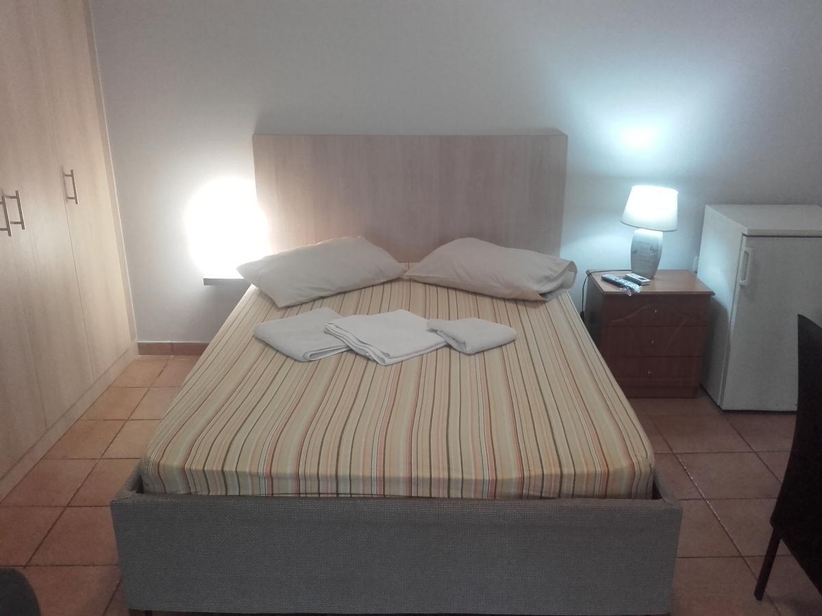Teris Appartment Preveza Buitenkant foto